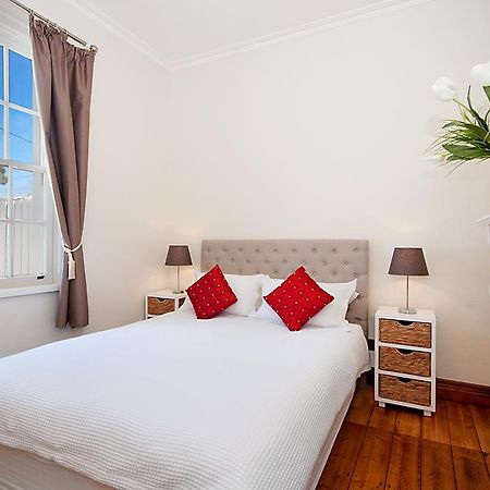 Historic Central Cottage In Warrnambool Room photo